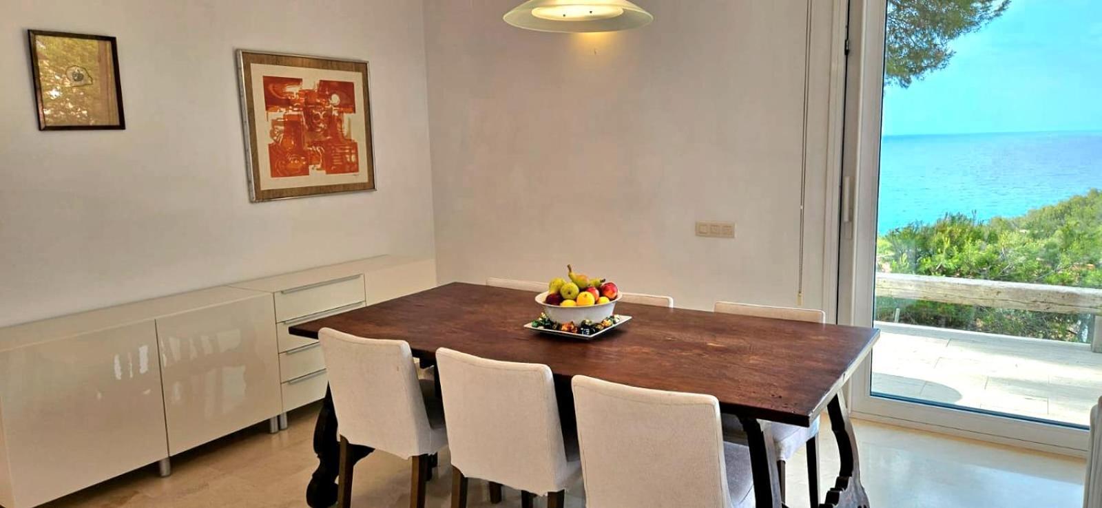 Oliver House Villa *